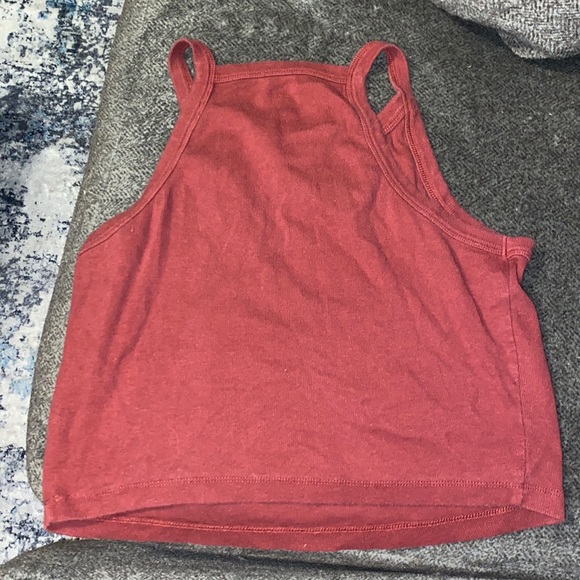 Red crop top - Picture 3 of 3